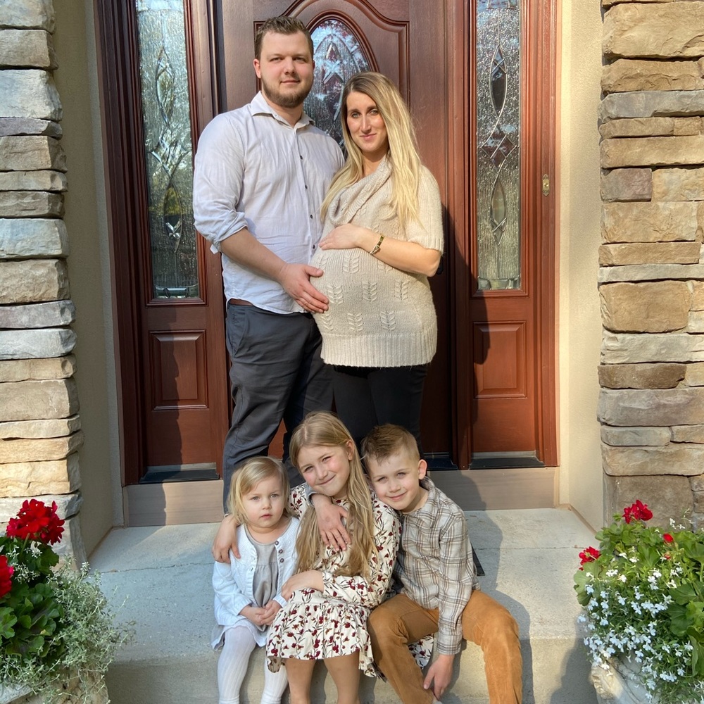 Meet your Posher, Alina